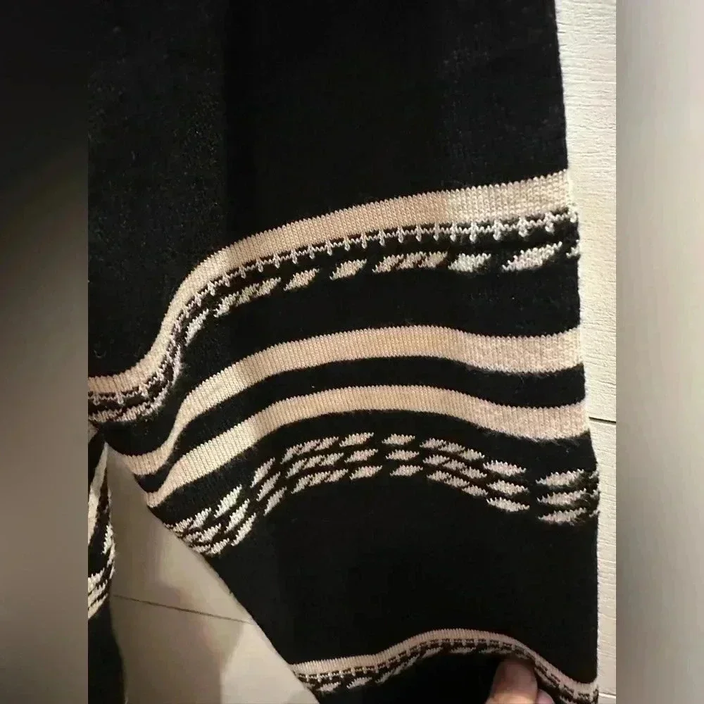 BNWT Sienna & Sage Black/Cream Striped Cardigan- size Small